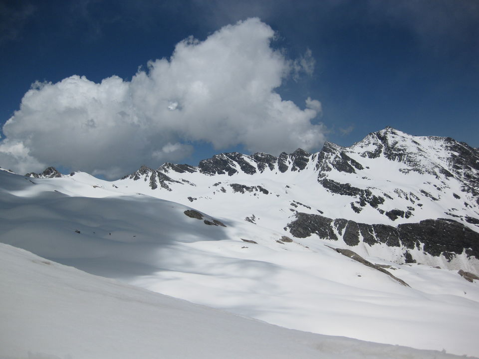Photo of view of the other side of the pass by dacchita29