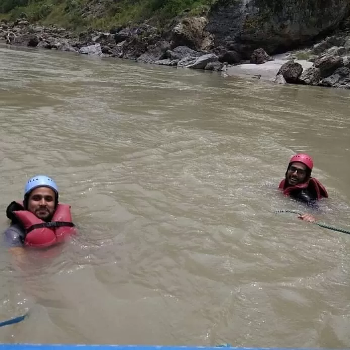 Photo of Life is Adventure you need to explore it #Rafting #Rishikesh by _harry_lost_in_nature