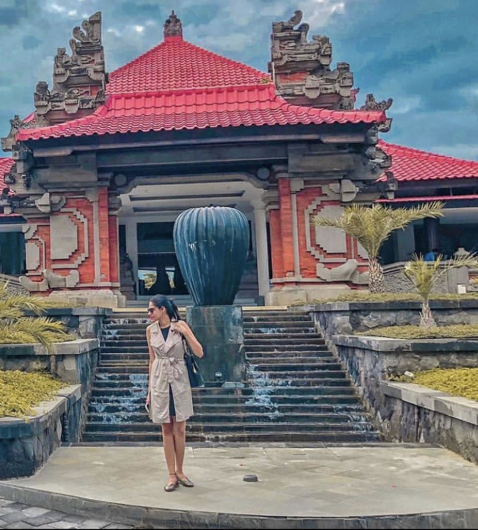Photo of Why Even Volcanic Eruptions, Earthquakes & Heavy Rains Could Not Ruin My Trip to Bali! 7/8 by ApyTravelStories
