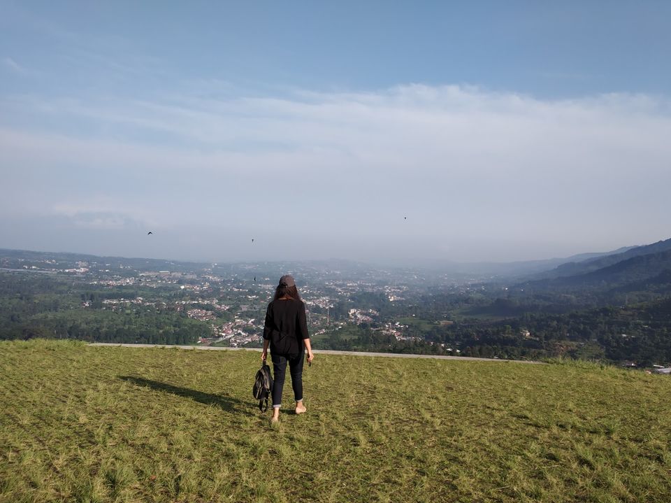 Photo of Puncak, Ciloto, Cianjur Regency, Jawa Barat, Indonesia by Priya Choudhary
