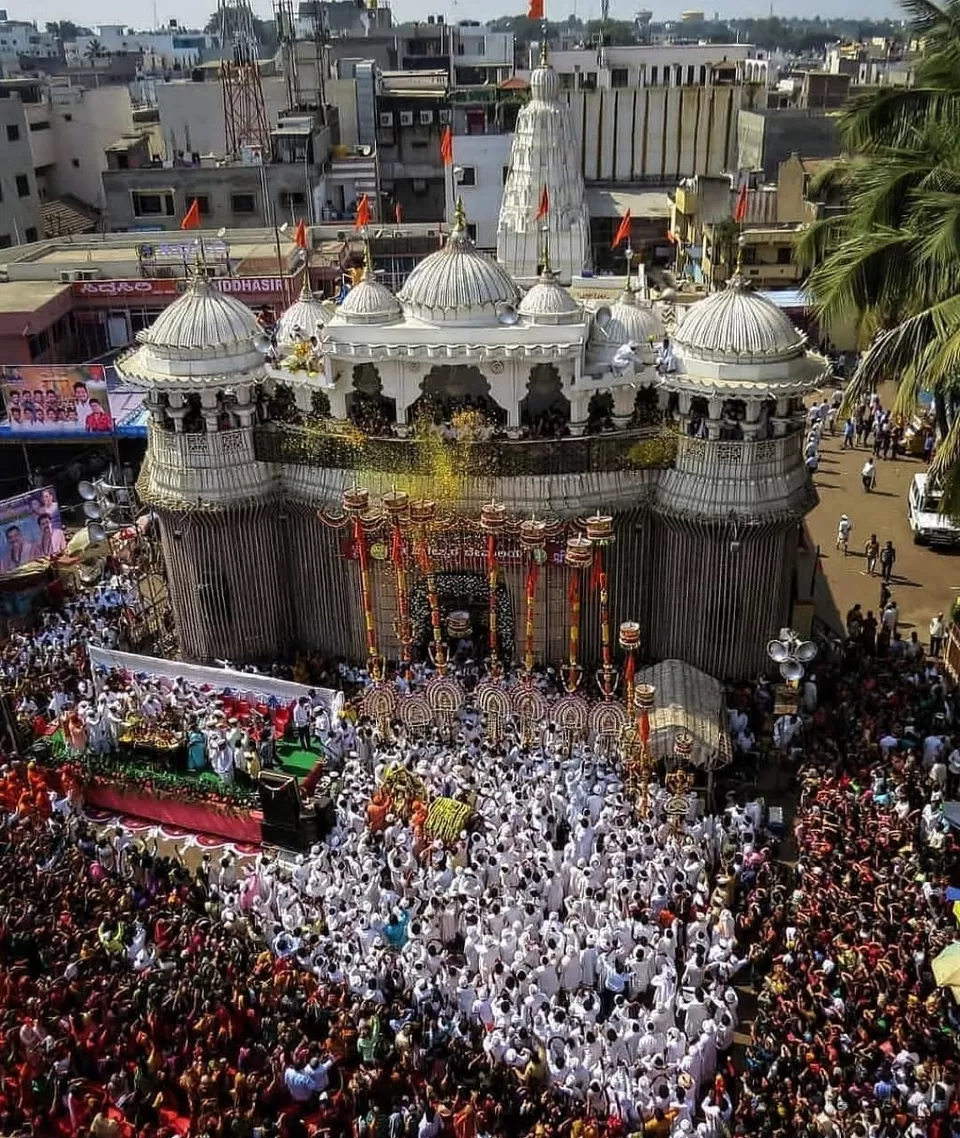 Photo of Shri siddeshwar temple, Shri Siddeshwara Road, Sholapur, Bijapur, Karnataka, India by sourabh rodagi