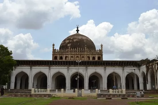 Photo of Jumma Masjid, Vijayapura, Bijapur, Karnataka, India by sourabh rodagi
