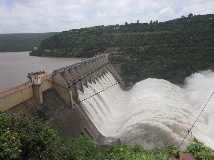 Photo of Almatti Dam, Araladinni, Karnataka by sourabh rodagi
