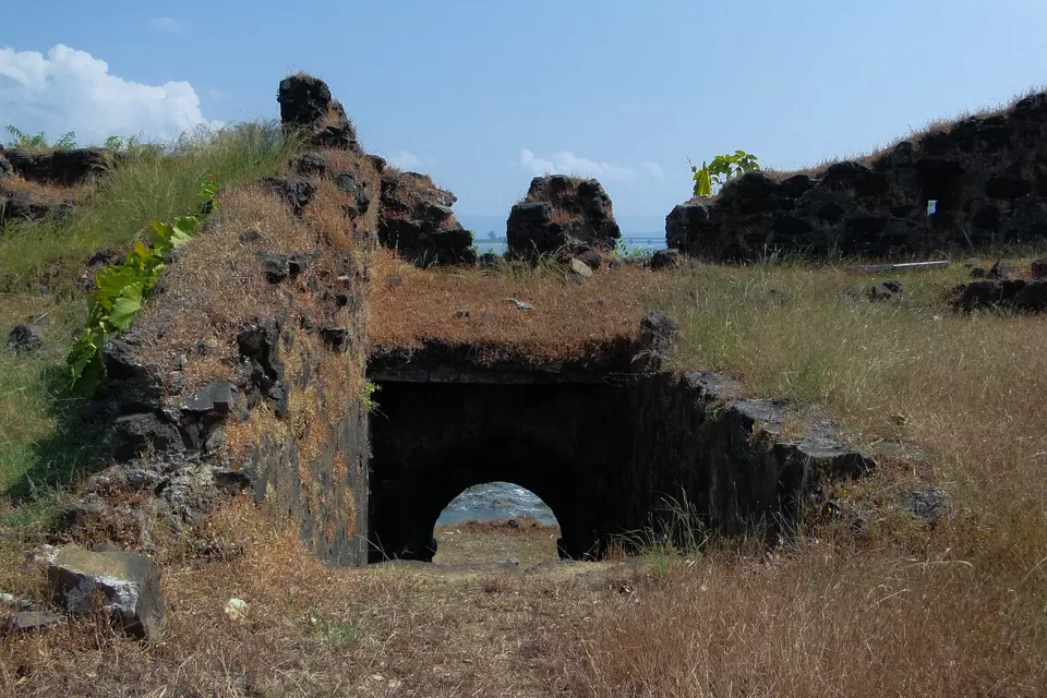 Photo of Korlai Fort, Korlai, Maharashtra, India by Sarthak Anil Phatak