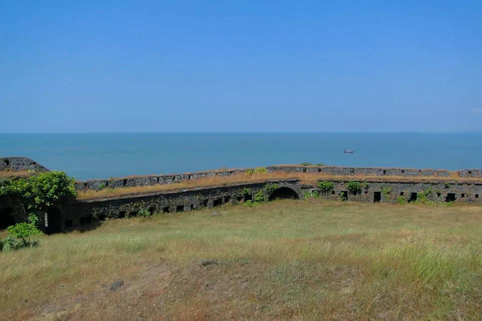 Photo of Korlai Fort, Korlai, Maharashtra, India by Sarthak Anil Phatak