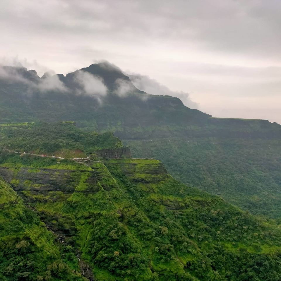 Photo of मानो पास से गुजरते हुए नम बादल तुम्हें छू जाये?? Bike trip to Malshej ghat by Sudipa Manna
