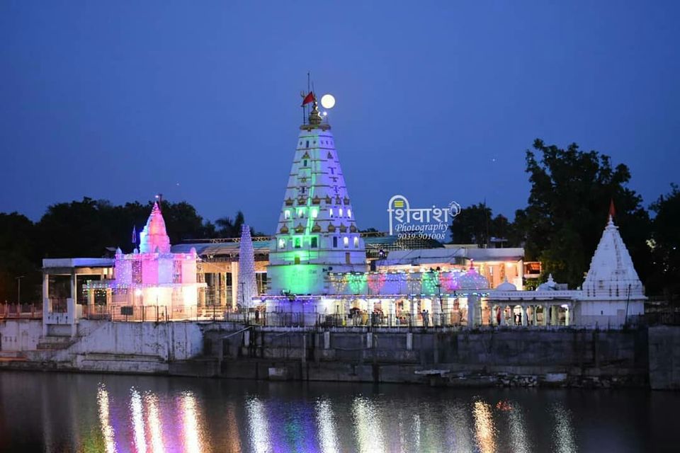 Photo of WORLD FAMOUS अष्टमुखी पशुपतिनाथ मंदिर, मन्दसौर by Naresh Lalwani