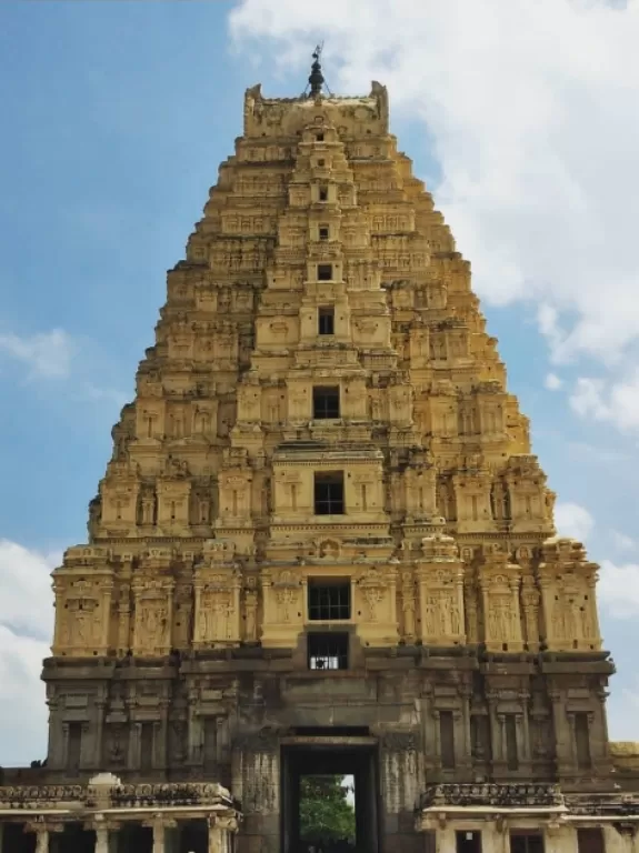 Photo of A 5 min guide on how to reach Hampi. by nusta traveller