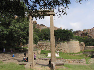 Photo of Chitradurga Fort, Chitradurga, Karnataka, India by Karthik Ramanathan