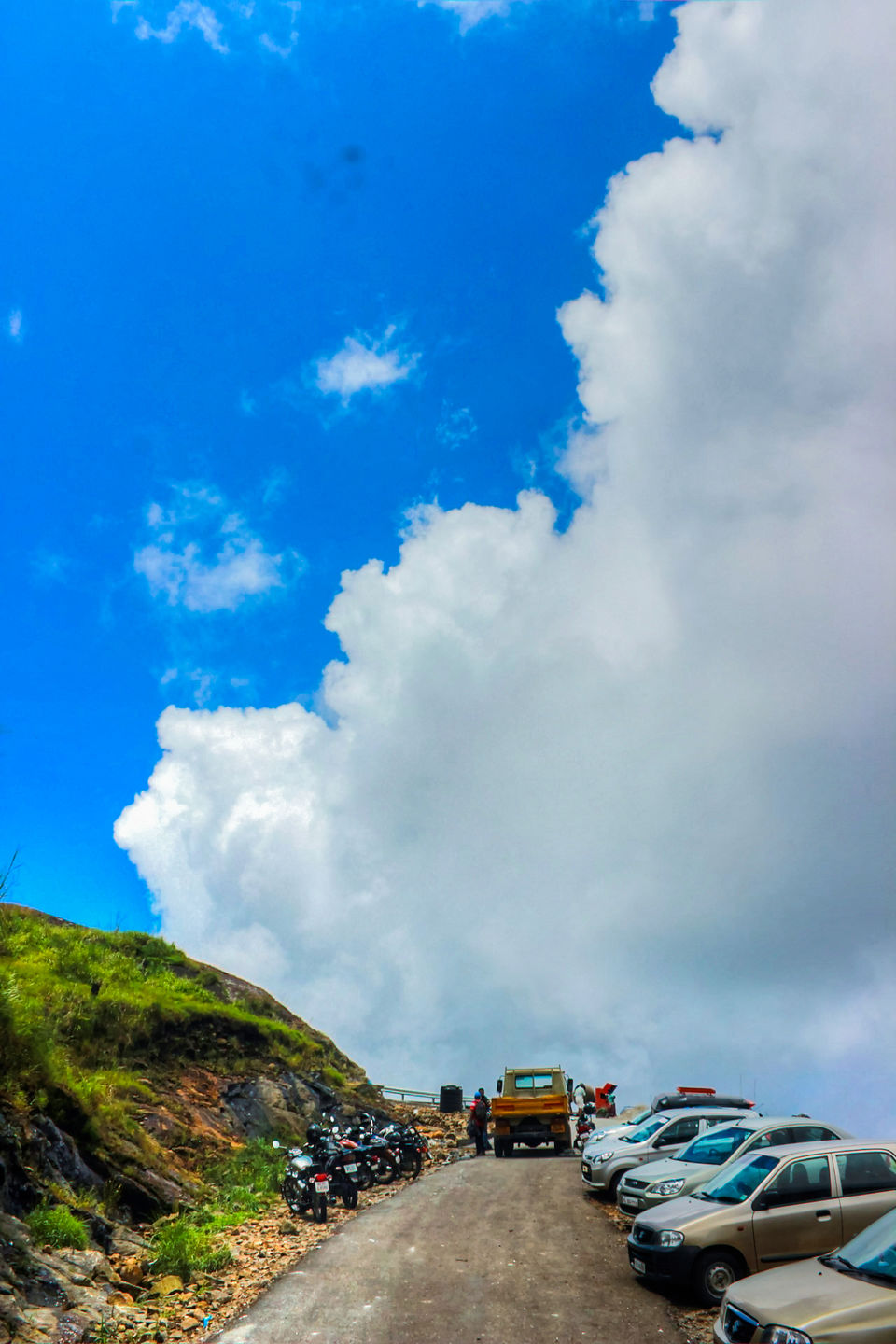 Photo of In search of the mysterious Neelakoduveli ;) 4/56 by Jerrin Issac