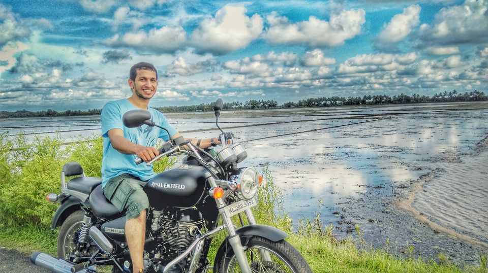 Photo of Lush green landscapes. Awesome clouds. Even more awesome food. What more can you want...;) 12/39 by Jerrin Issac