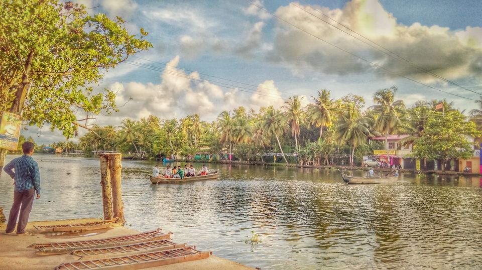 Photo of Lush green landscapes. Awesome clouds. Even more awesome food. What more can you want...;) 37/39 by Jerrin Issac