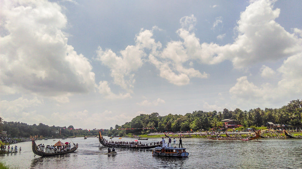 Photo of Aranmula Snakeboat Race '15 - the one race you wouldn't want to miss ;) 6/30 by Jerrin Issac