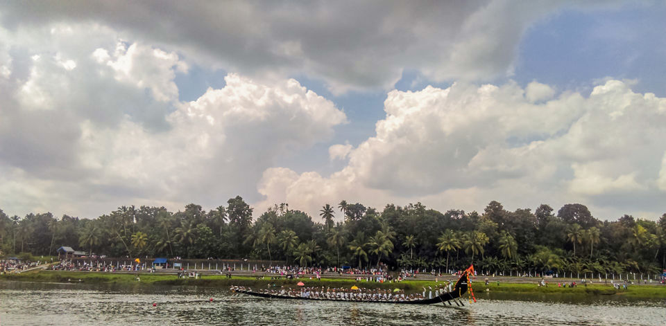 Photo of Aranmula Snakeboat Race '15 - the one race you wouldn't want to miss ;) 10/30 by Jerrin Issac