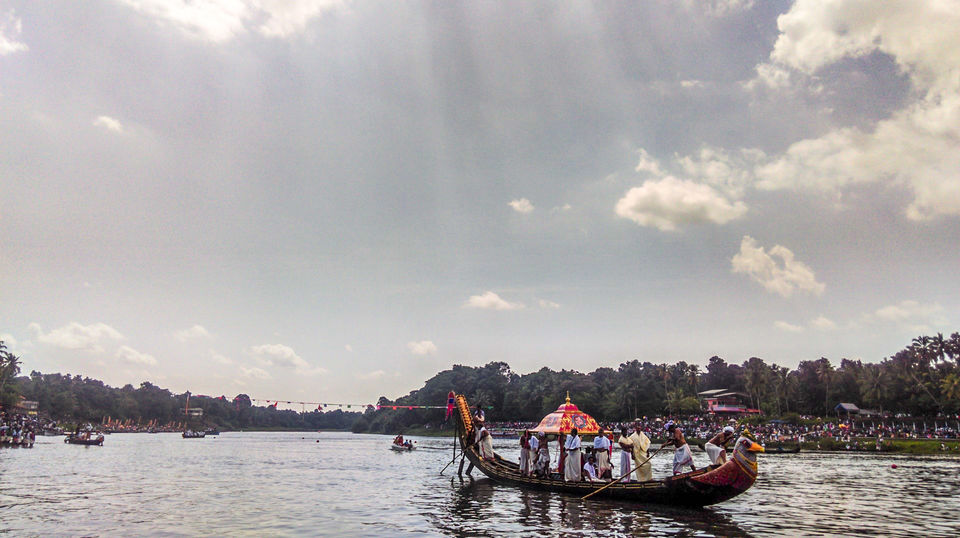 Photo of Aranmula Snakeboat Race '15 - the one race you wouldn't want to miss ;) 17/30 by Jerrin Issac