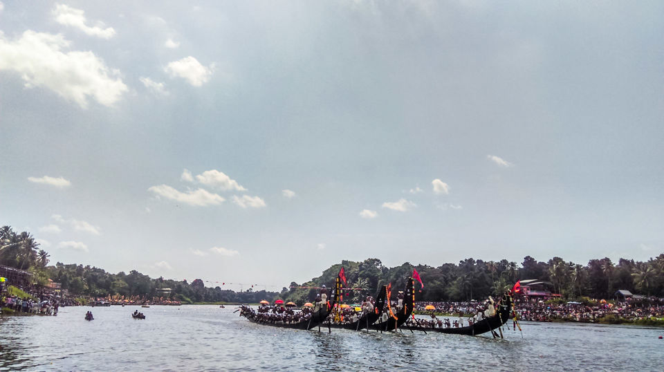 Photo of Aranmula Snakeboat Race '15 - the one race you wouldn't want to miss ;) 22/30 by Jerrin Issac