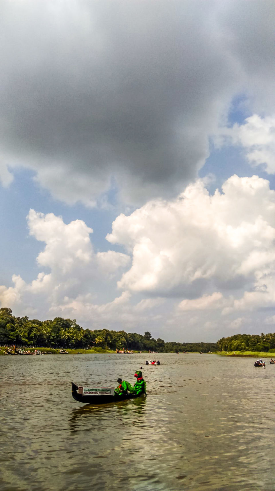 Photo of Aranmula Snakeboat Race '15 - the one race you wouldn't want to miss ;) 23/30 by Jerrin Issac