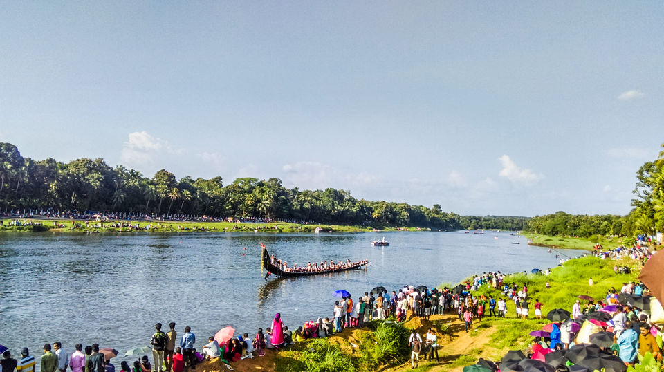 Photo of Aranmula Snakeboat Race '15 - the one race you wouldn't want to miss ;) 25/30 by Jerrin Issac