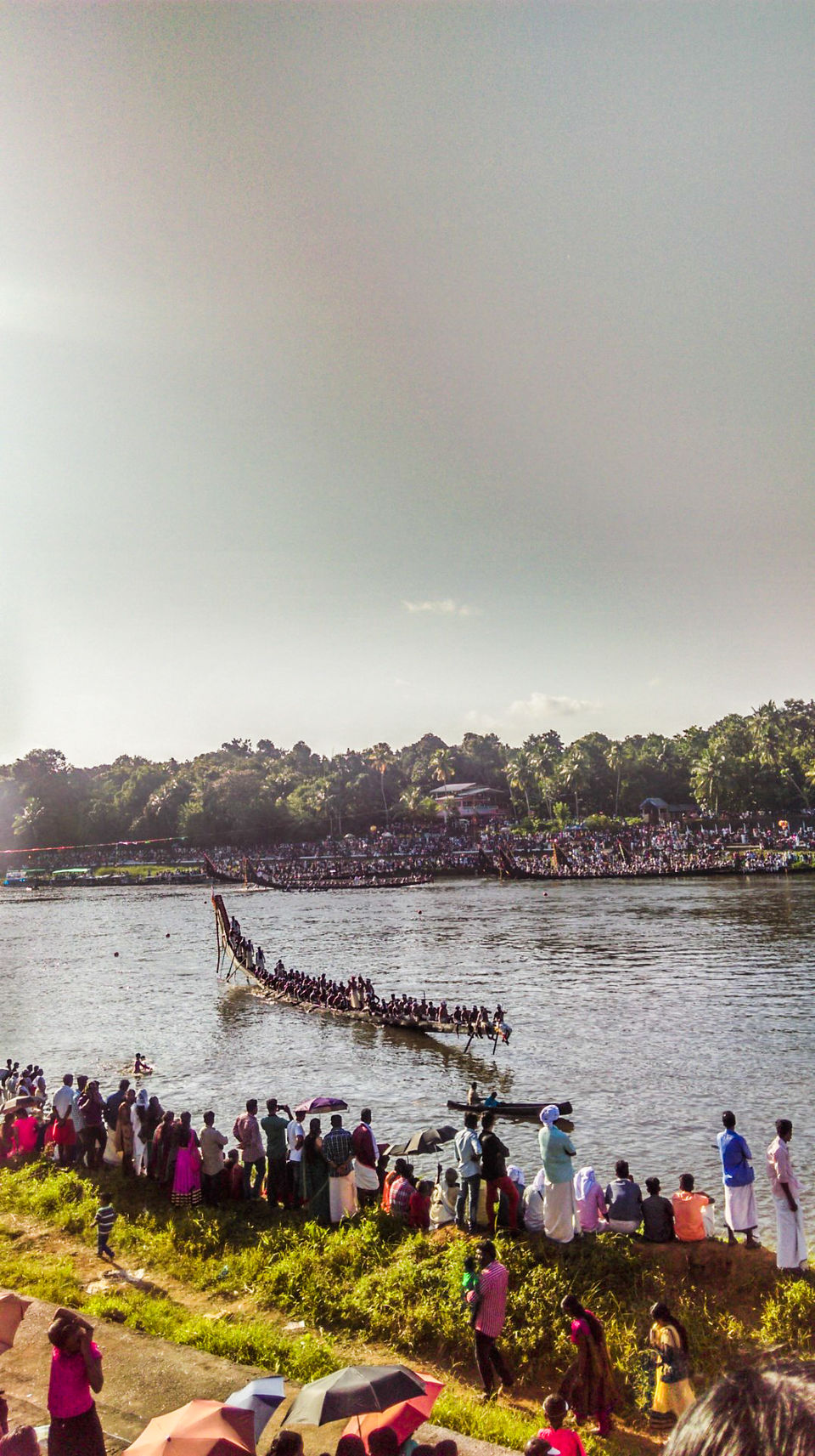 Photo of Aranmula Snakeboat Race '15 - the one race you wouldn't want to miss ;) 26/30 by Jerrin Issac