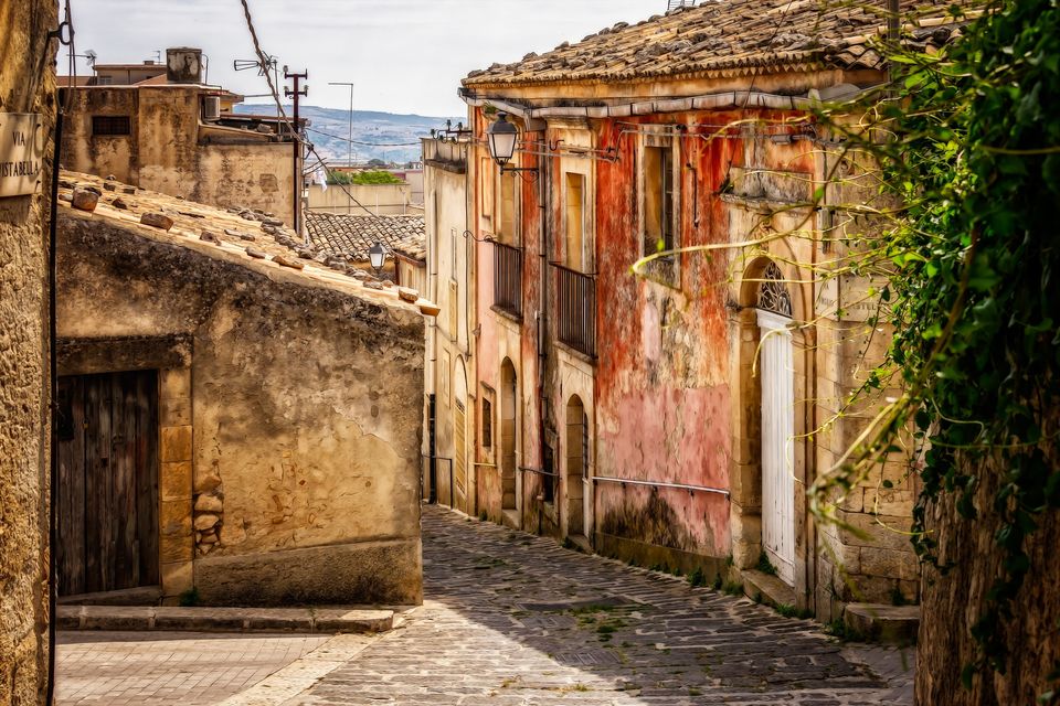 Photo of Own your dream home in Italy for 1 dollar, Apply now! 2/3 by Naman_kumar