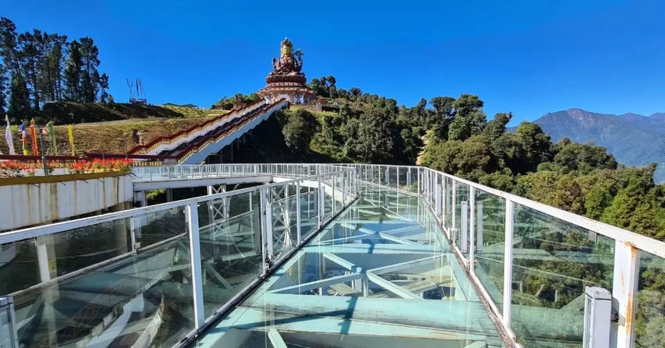 Photo of Don't miss a tour of Skywalk in Pelling on your Winter trip to Sikkim. Here's all you need to know! by Viralthewanderor