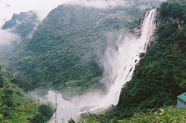 Photo of Nuranang Waterfalls, Cona, Shannan by Viral Paun
