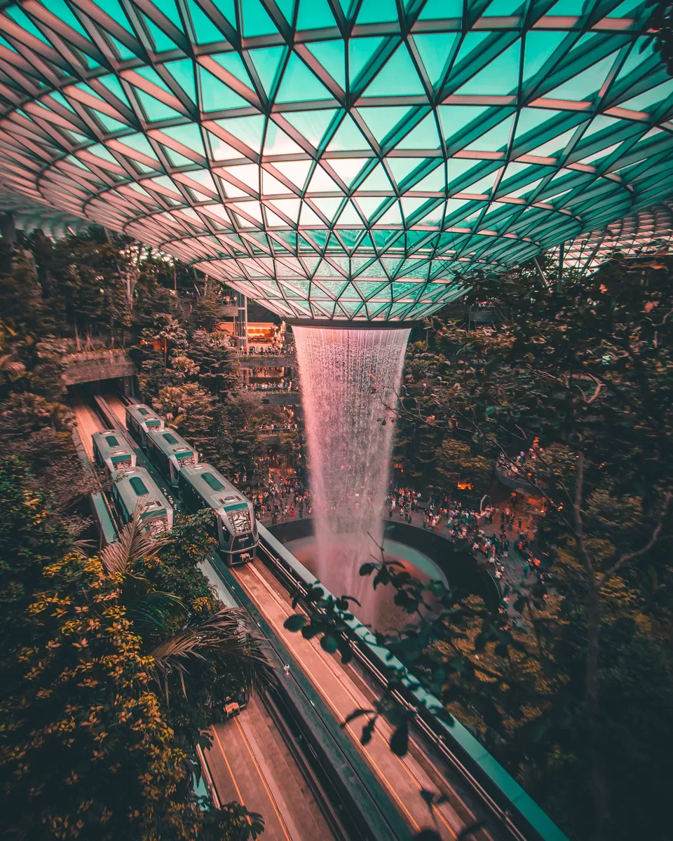 Photo of Airport Boulevard, Jewel Changi Airport, Singapore by Thatcameraboy