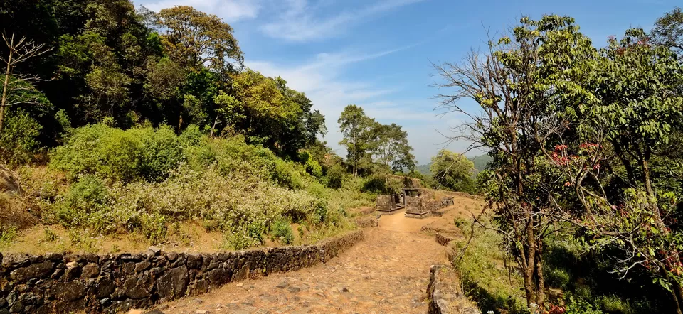 Photo of Kavaledurga Fort, Kavaledurga, Karnataka, India by Raj Abhishek