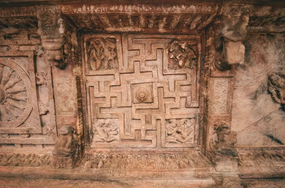 Photo of Badami Cave Temples, Badami, Karnataka, India by Raj Abhishek