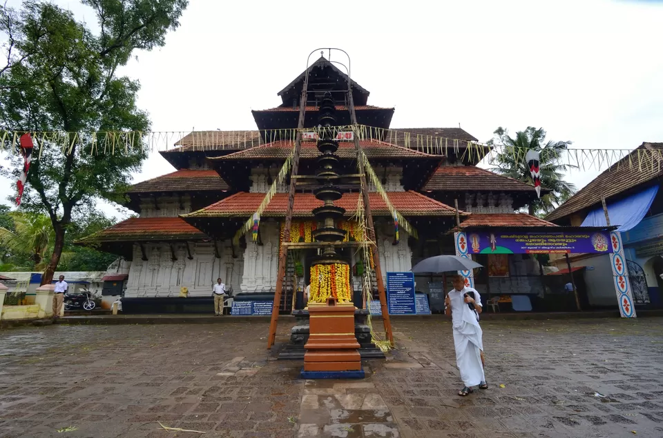 Photo of Sri Vadakkumnathan Shiva Temple, Thrissur, Kerala, India by Raj Abhishek
