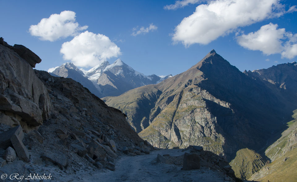 Photo of That quintessential trip in the Himalayas: Manali to Leh in September by Raj Abhishek