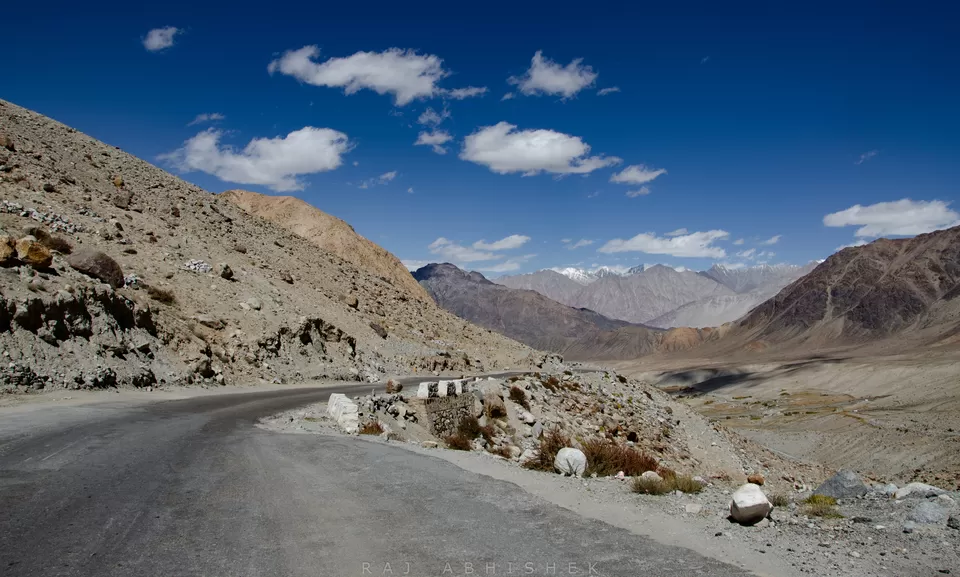 Photo of Khardung La by Raj Abhishek