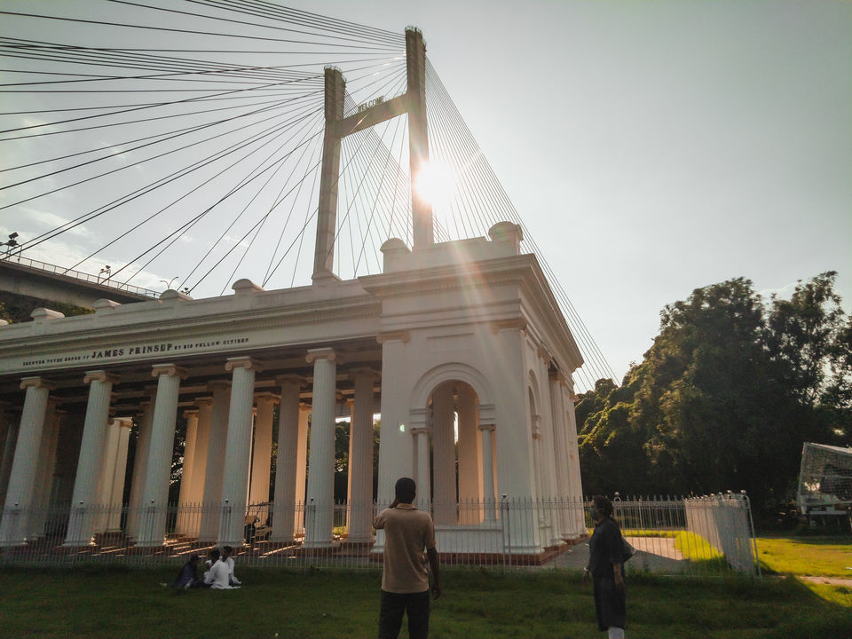 Photo of Princep Ghat, Maidan, Fort William, Hastings, Kolkata, West Bengal, India by The Calcutta Nomad