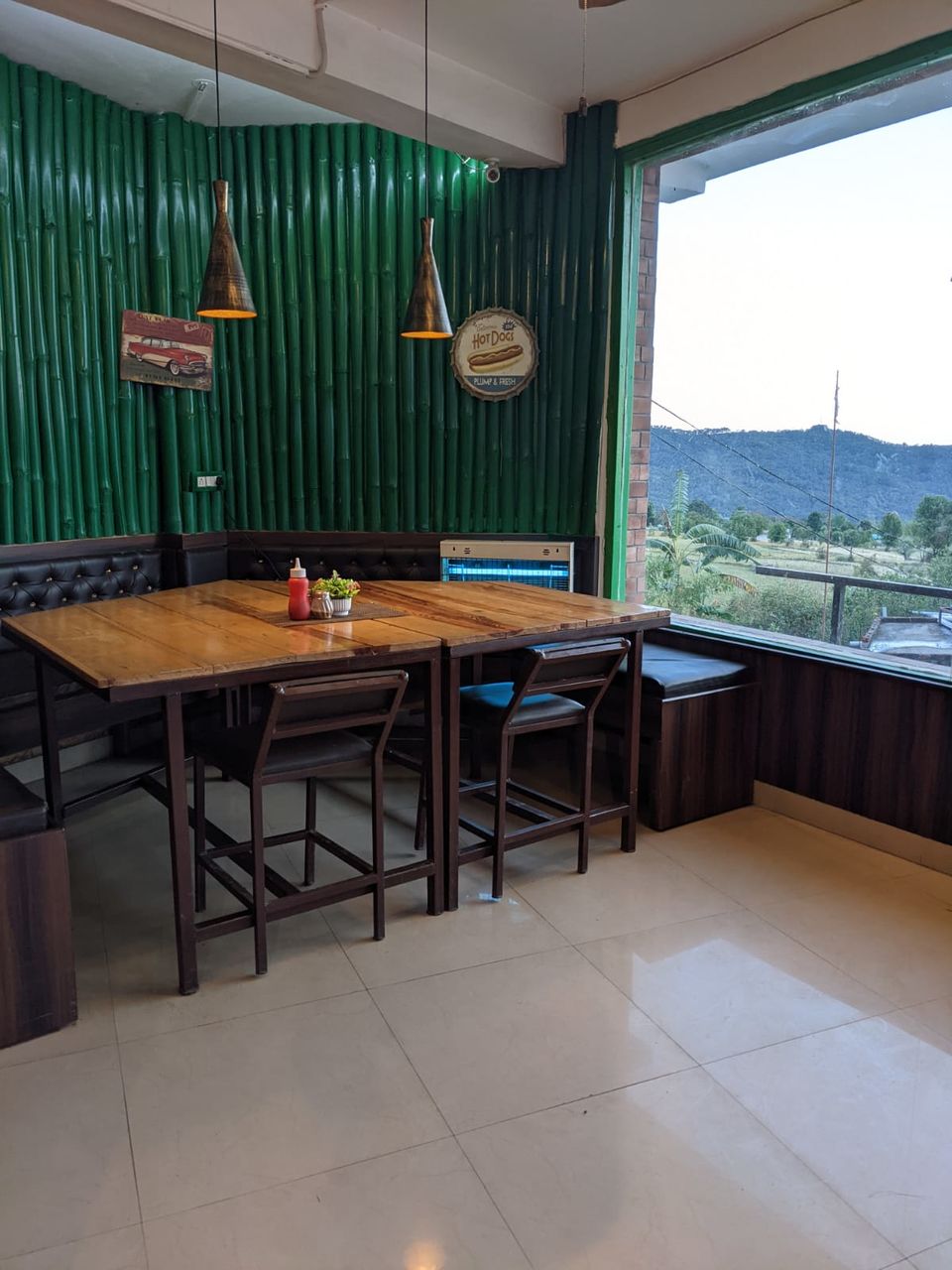 Photo of Himalayan Pizza Bir, Besides Govt Parking, Bir Colony Road, Bir, Himachal Pradesh, India by Ishita Das