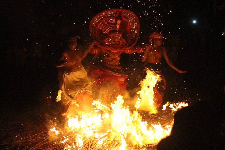 Photo of Theyyam - Dances of Gods 1/11 by praveen shenoy