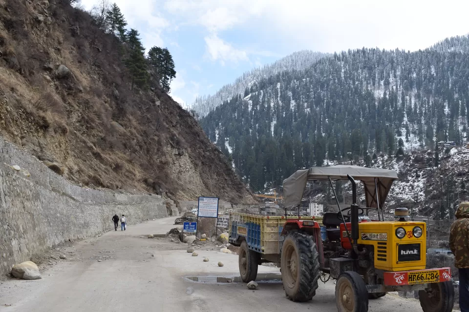 Photo of Bhuntar, Himachal Pradesh, India by Ashfaque Hussain