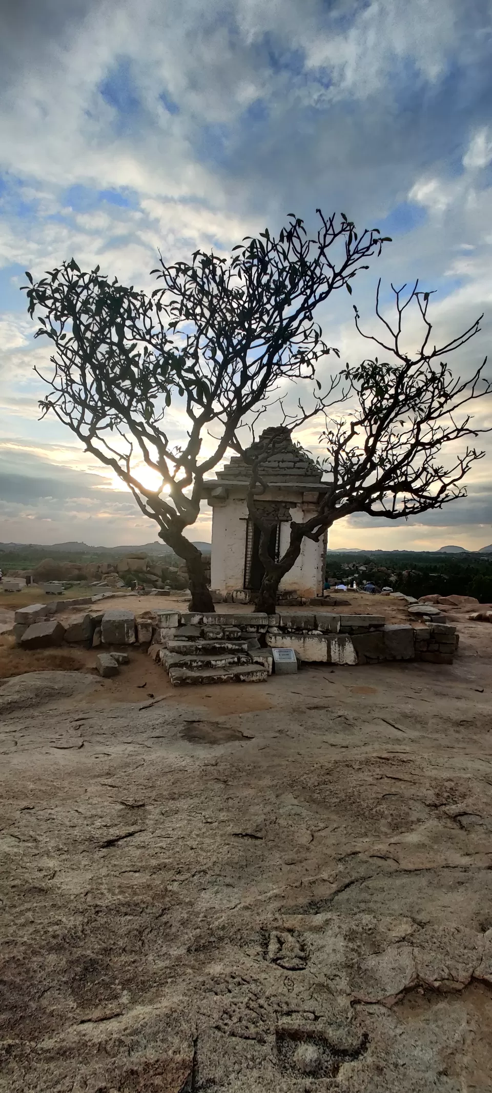 Photo of Hemakuta Hill Temple, Hampi, Karnataka by Ajinkya Sabale