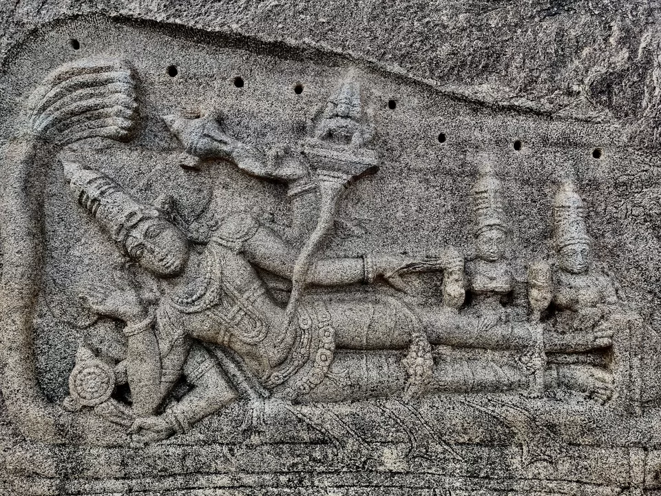 Photo of Koti Linga Temple, Hampi, Karnataka, India by Ajinkya Sabale