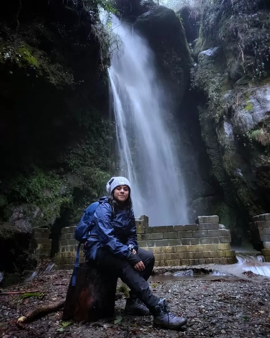 Photo of Jibhi Waterfall, Tandi, Himachal Pradesh, India by Shubhangi Jain