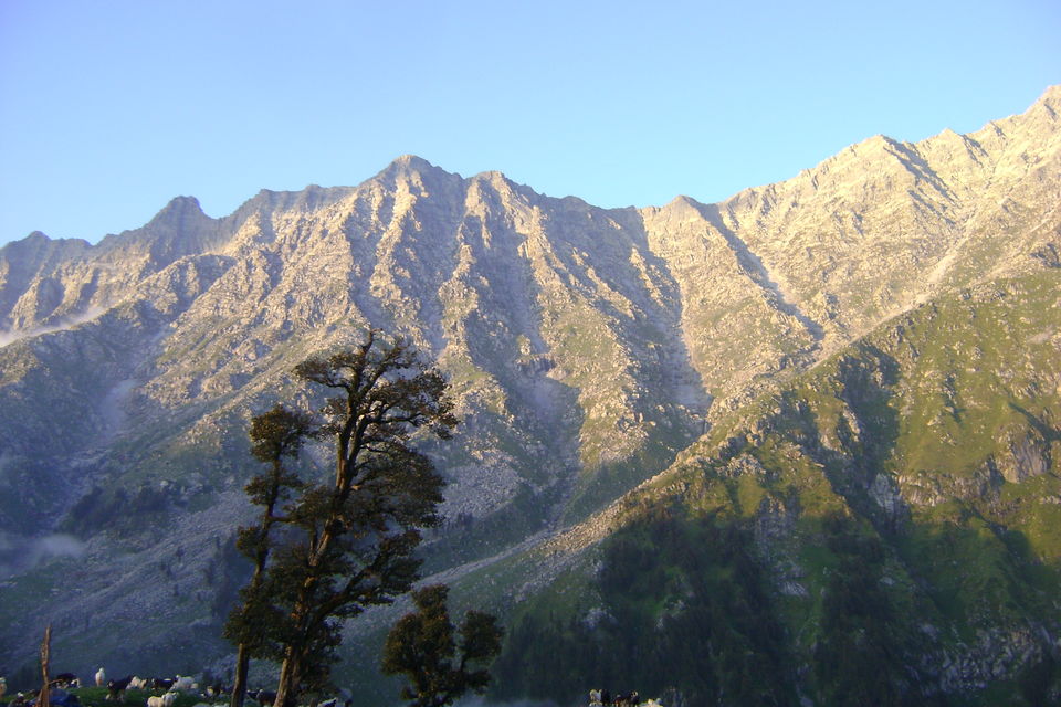 Photo of Indrahar Pass Trek – Exhilarating Adventures beyond Triund 21/44 by Rachit Pathak