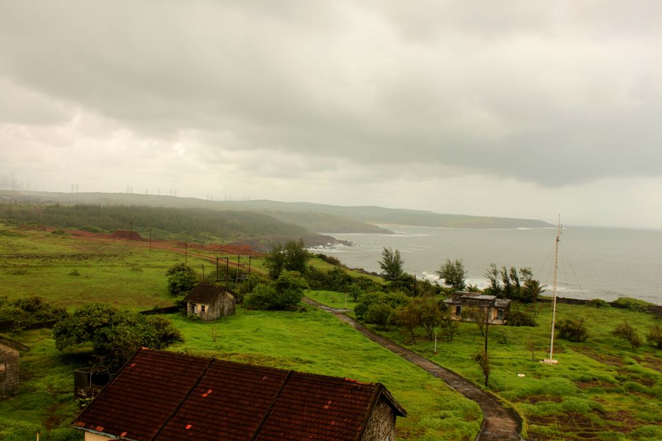 Photo of Jaigad Light House, Ratnagiri, Maharashtra, India by The Barefoot Wanderer - Nupur Kohli