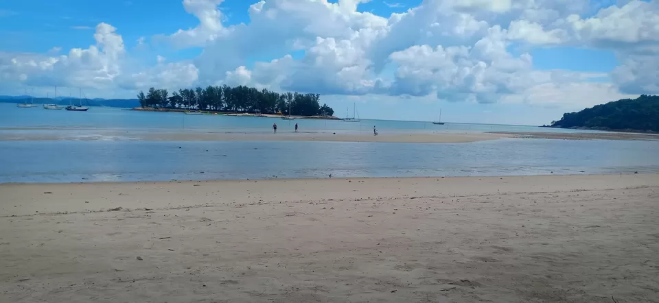 Photo of Pantai Kok Langkawi by Sneha Das