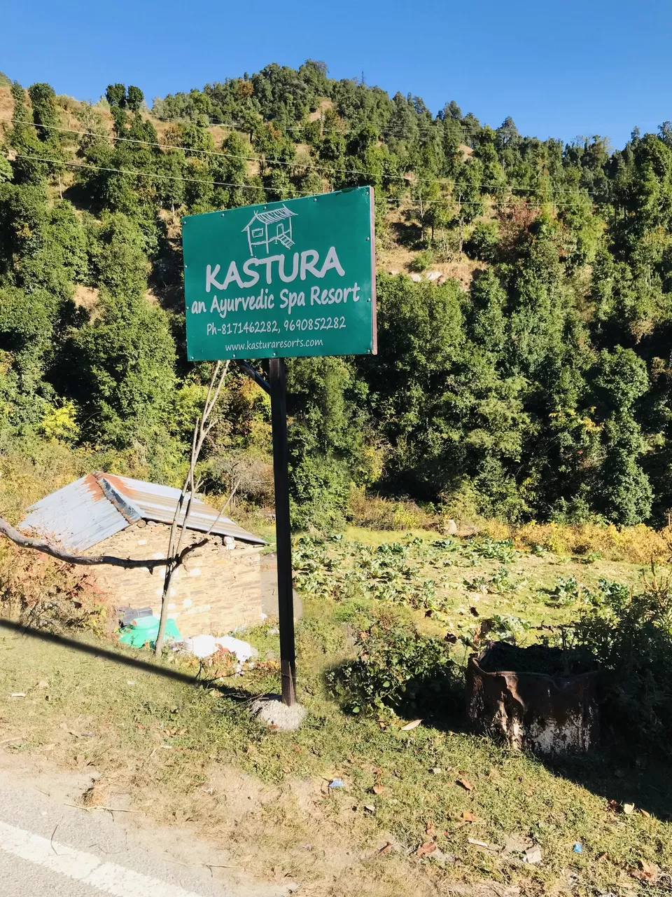 Photo of Kastura - An Ayurvedic Spa Resort, Surkanda Devi kaddukhal, Raipur Rd, Kaddukhal, Uttarakhand, India by Rashmi Vanwani