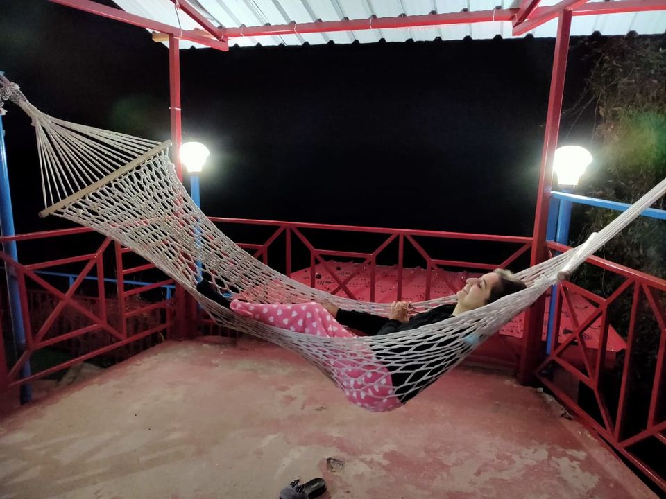 Photo of Want to Get Rid of the Lockdown Blues? Visit This Place in Kanatal Post-COVID to Soothe Your Minds by Rashmi Vanwani