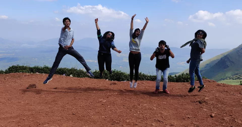 Photo of Mullayanagiri Peak, Karnataka by Surabhi Keerthi