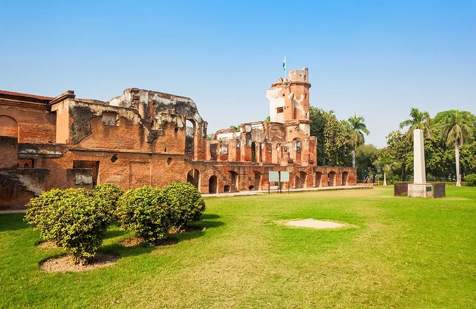 Photo of British Residency, Mahatma Gandhi Marg, Deep Manak Nagar, Qaisar Bagh, Lucknow, Uttar Pradesh, India by Srishti (still.winds)