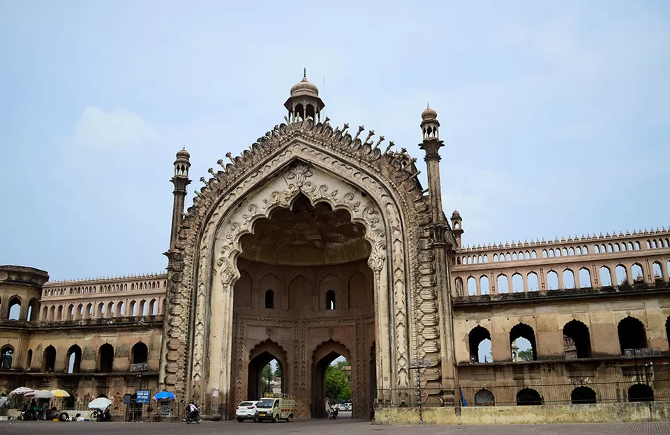Photo of Rumi Darwaza, Hussainabad Road, Lajpat Nagar Colony, Lajpat Nagar, Machchhi Bhavan, Lucknow, Uttar Pradesh, India by Srishti (still.winds)