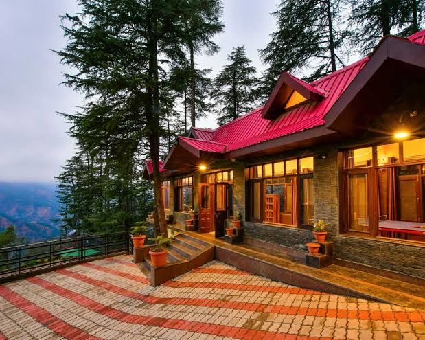 Photo of 10 Best Hostels in Himachal That Offer Luxury Under 900 for Broke Backpackers by Srishti (still.winds)