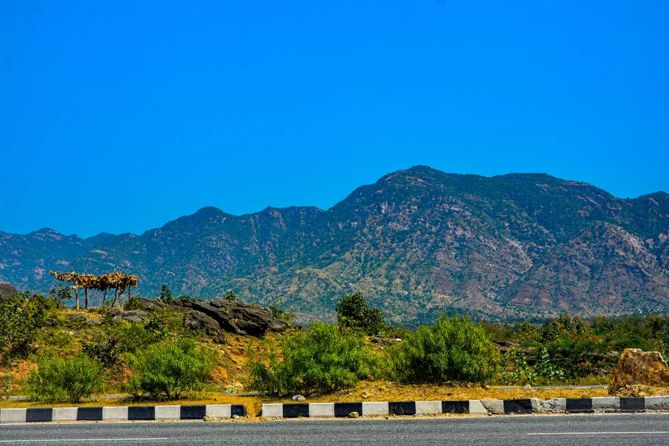Photo of Mount Abu by Anudeep Mathur