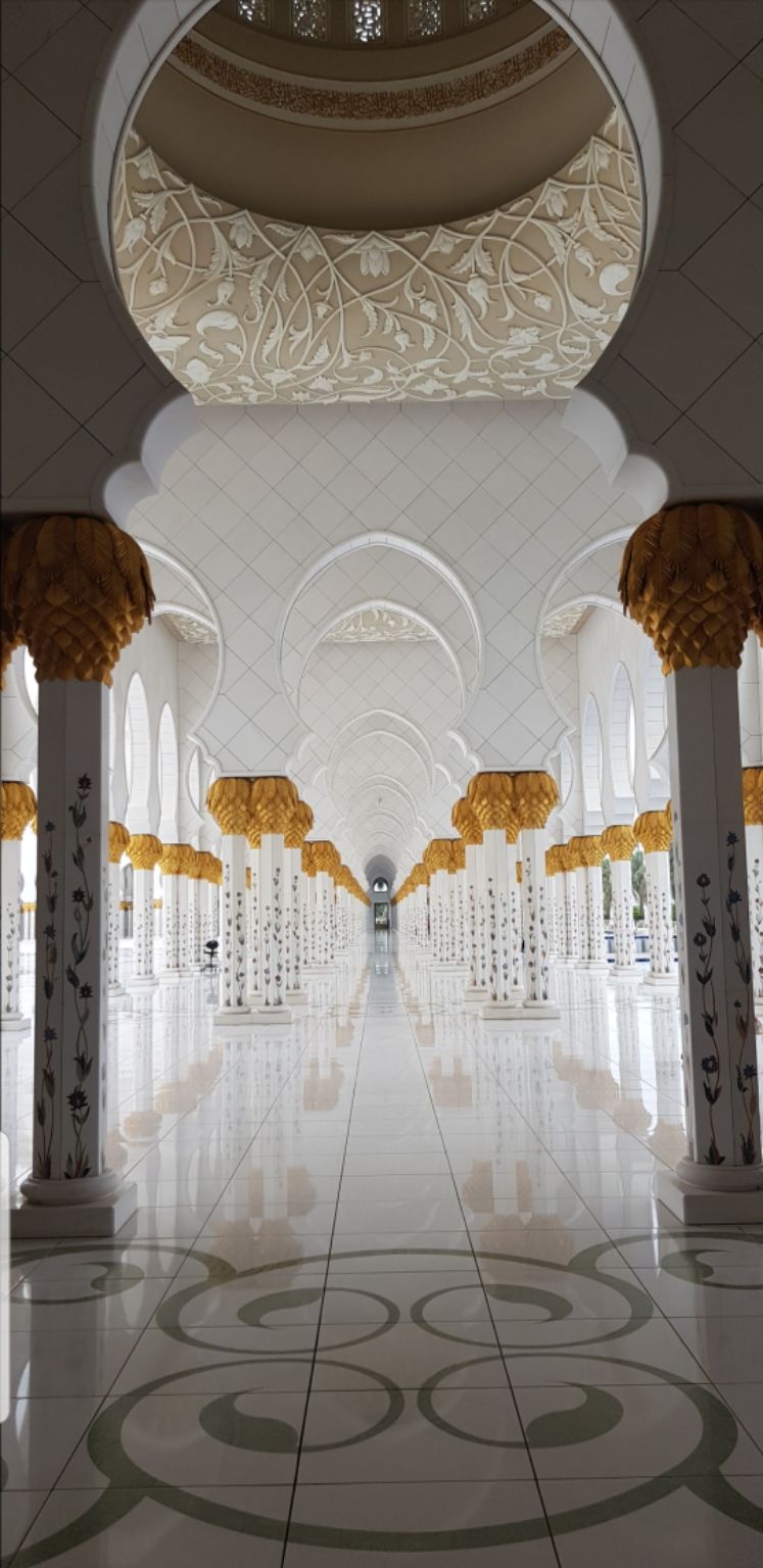 Photo of Grand Mosque by Mukhtar Qureshi l Dubai